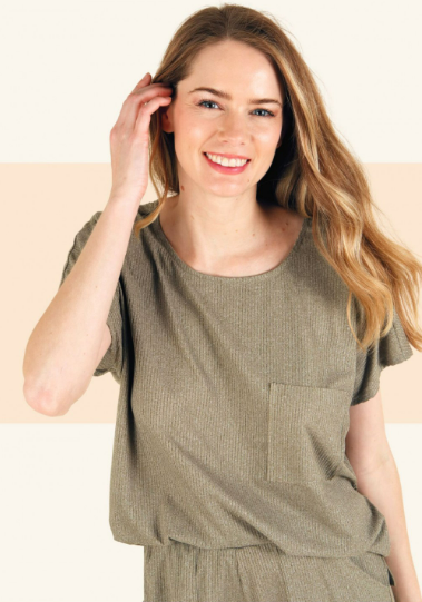 6475 Solid Rib Pocket Top