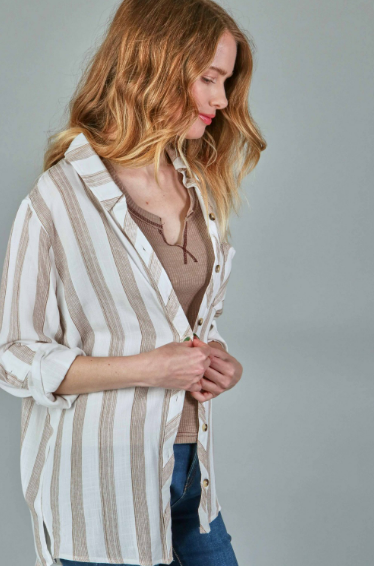 P17884 Woven Stripe Button Down Shirts With Pocket