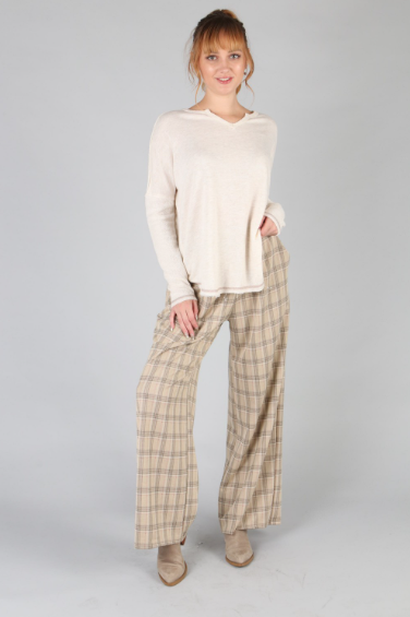 P18539 Plaid Pin Tuck Wide-Leg Pants