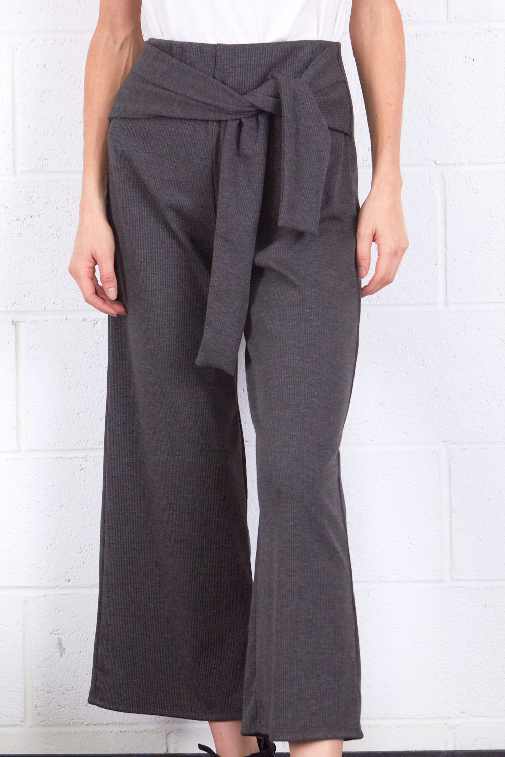 P15703 Front Tie Pants - Charcoal