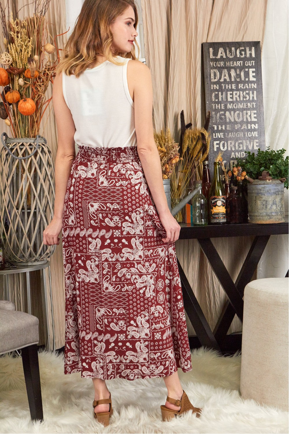 P17251 Print Woven Skirt - Blue / Burgundy