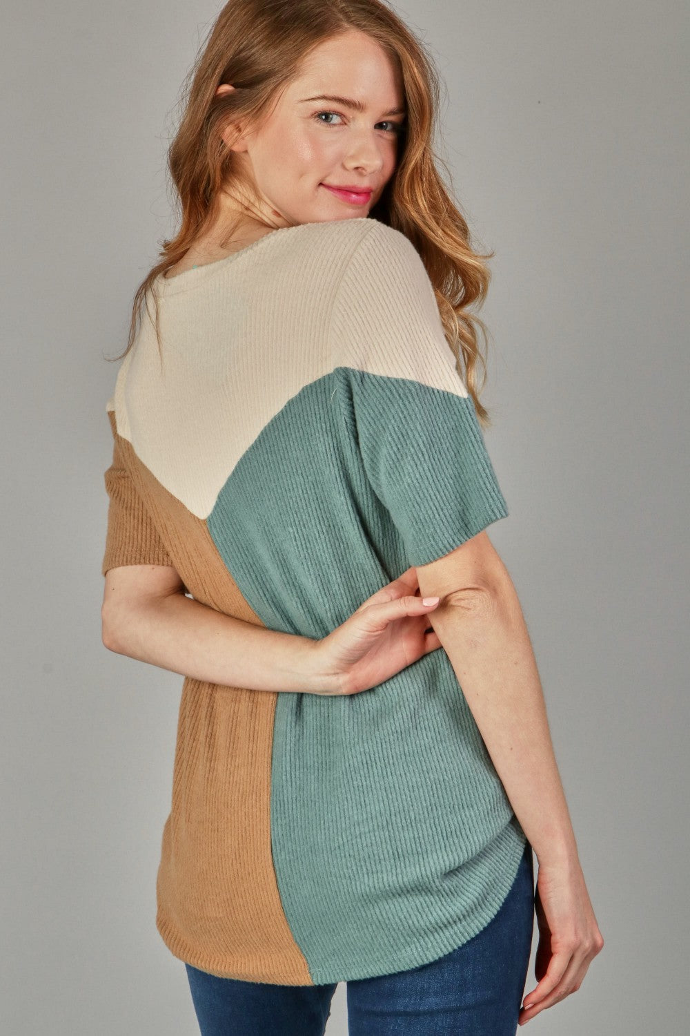 P18304 Brushed Waffle Color Block Top - Nature / Terracotta