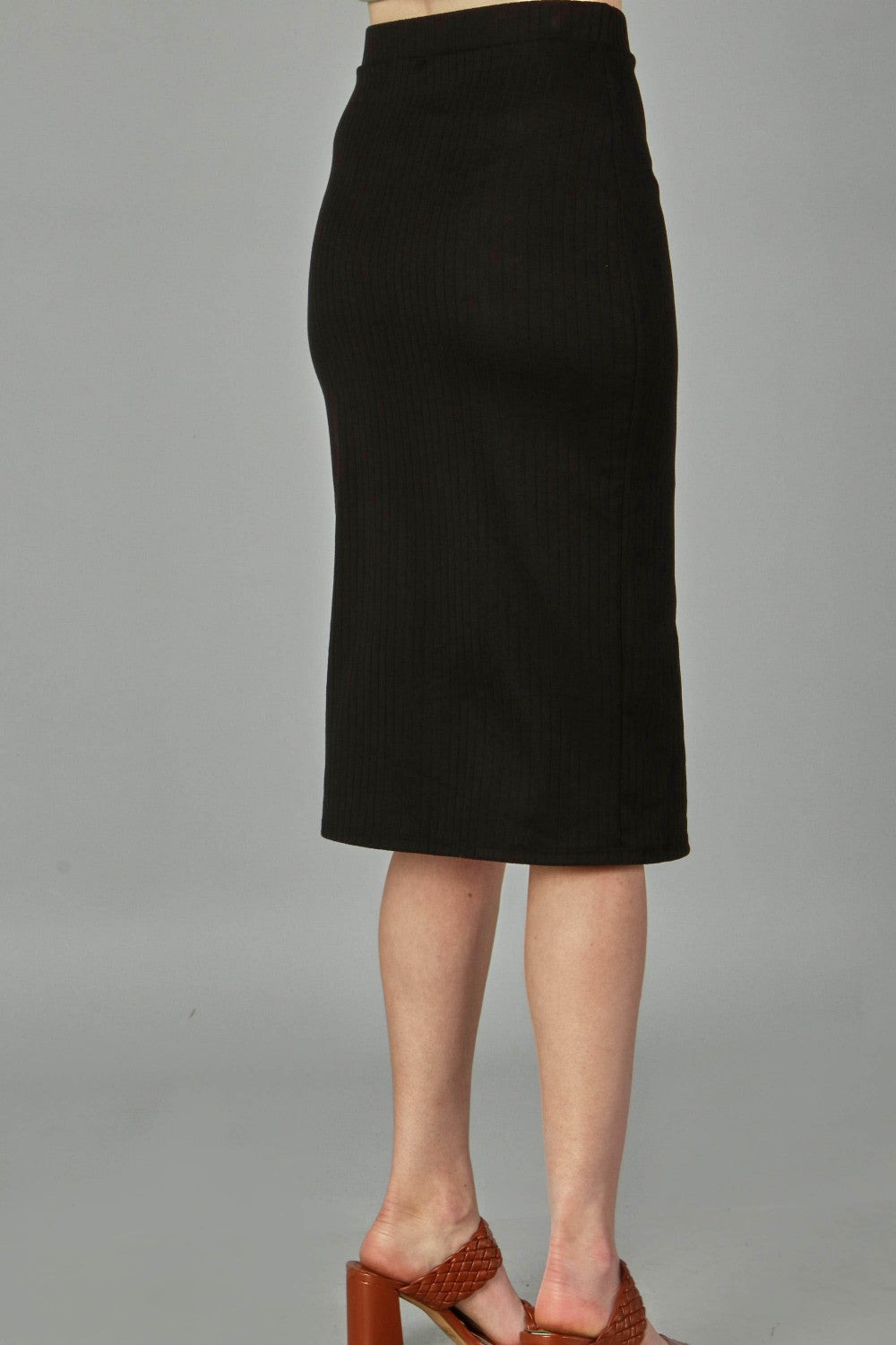 P18364 Textured Skirt w/ Front Buttons - Black