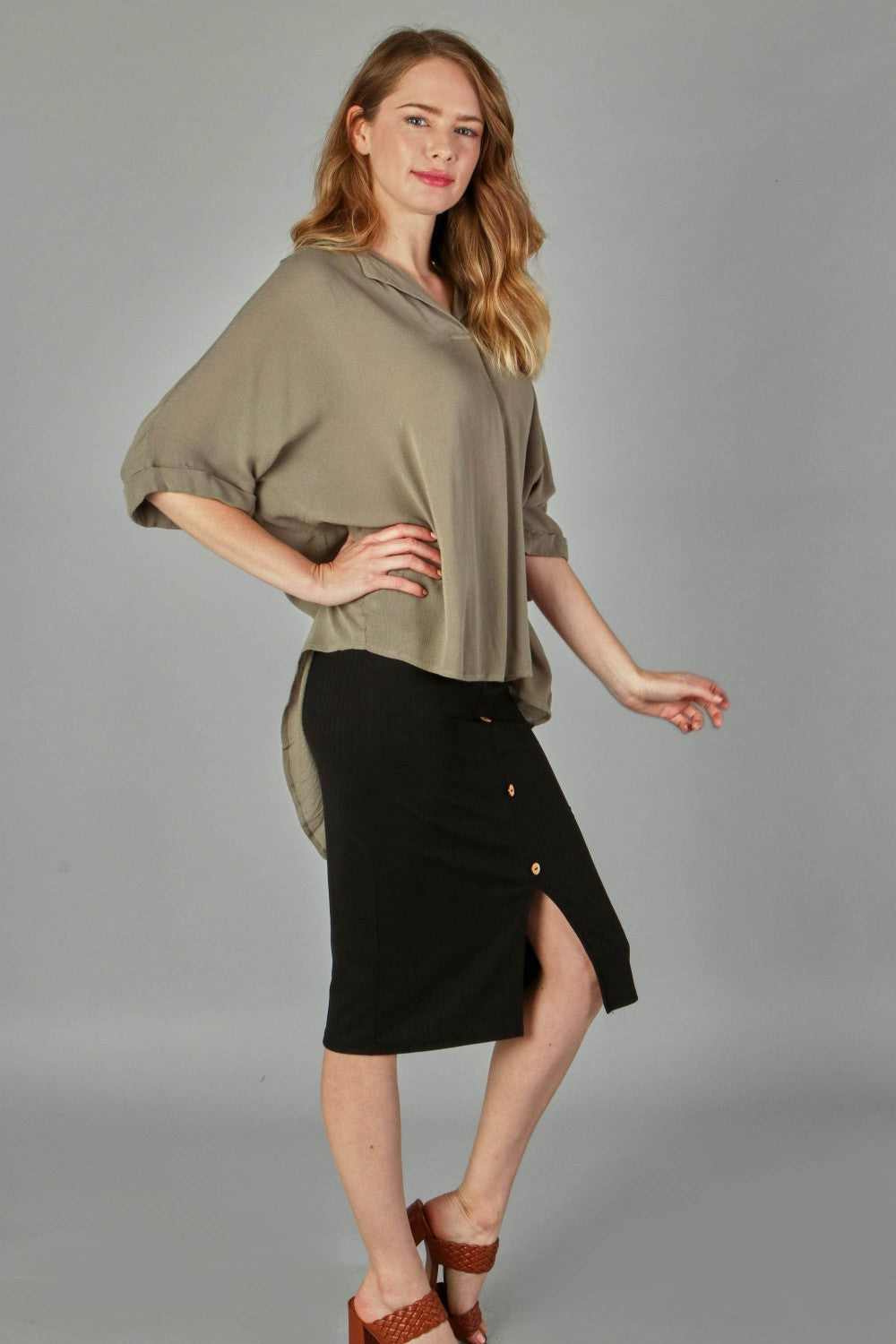 P18364 Textured Skirt w/ Front Buttons - Black